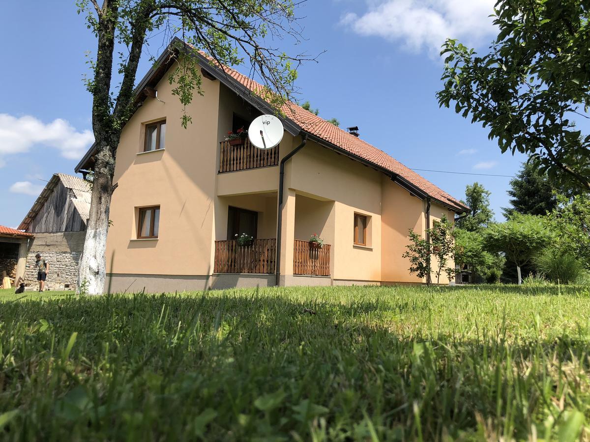 Apartament Apartman Jelena Rakovica Zewnętrze zdjęcie